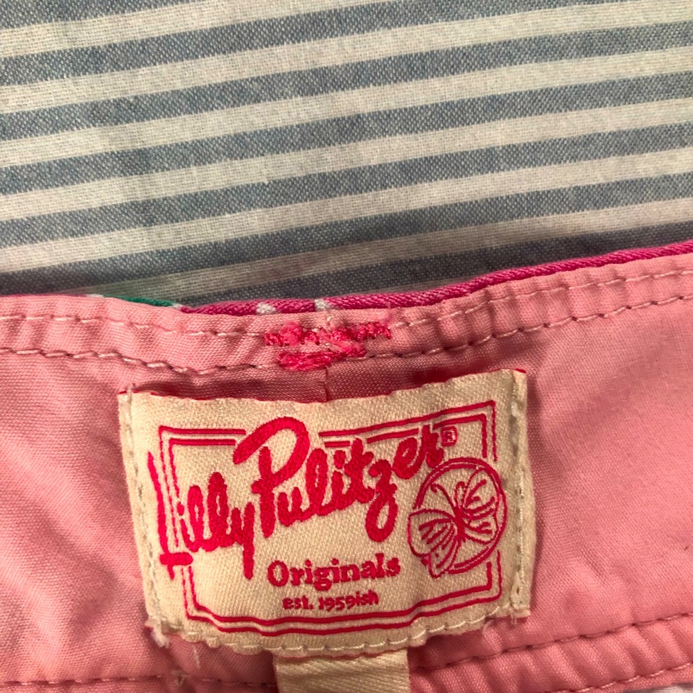 Pair of Lilly Pulitzer shorts in a size 6.